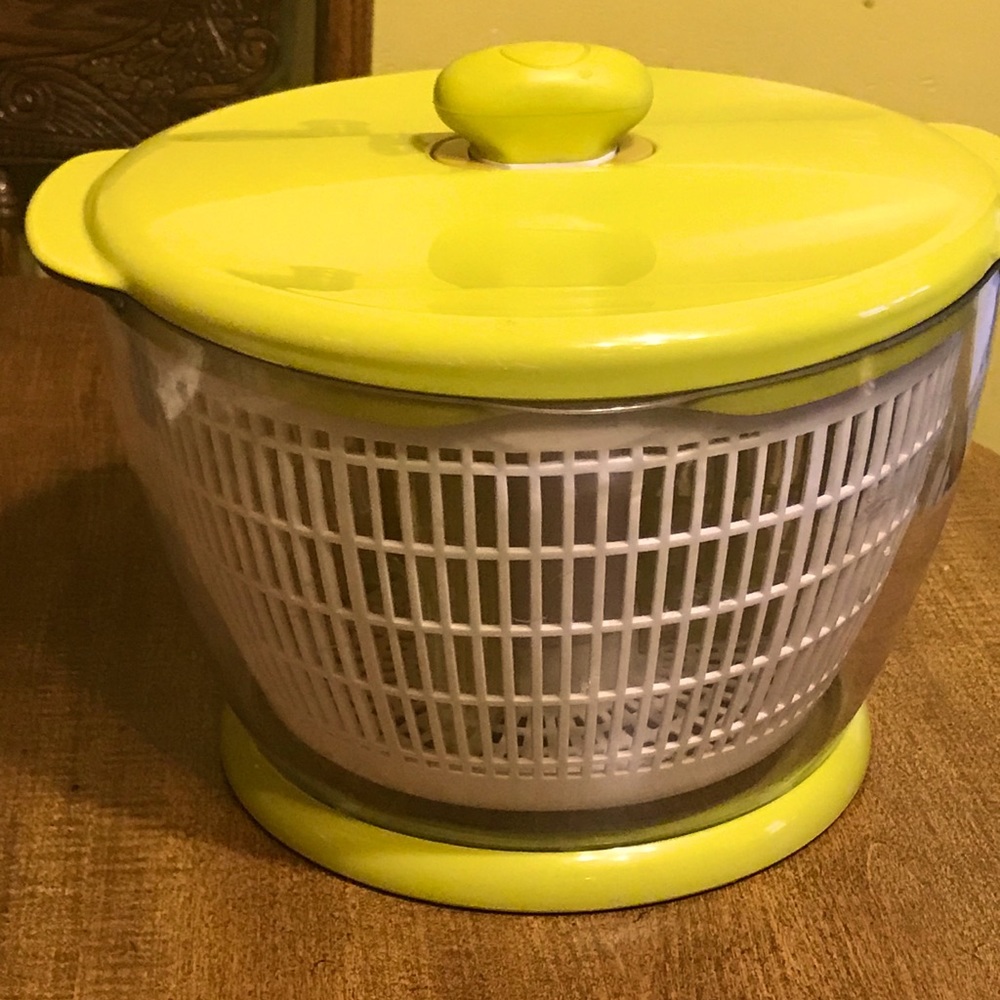 Kitchen Aide salad spinner new